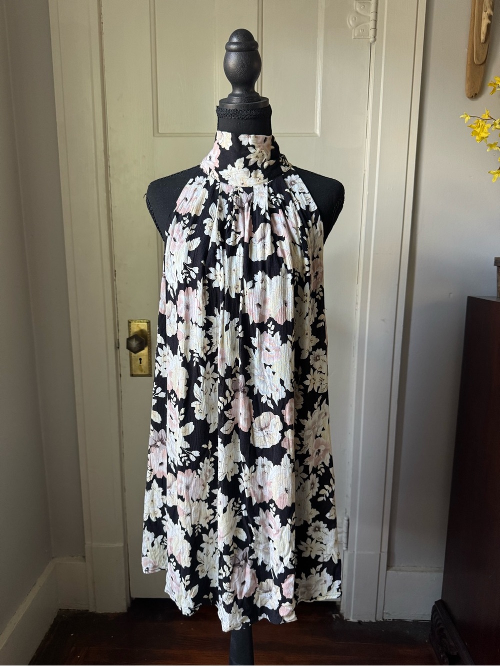 Sienna Sky Black Pink Floral Halter Swing Dress Size L NWT